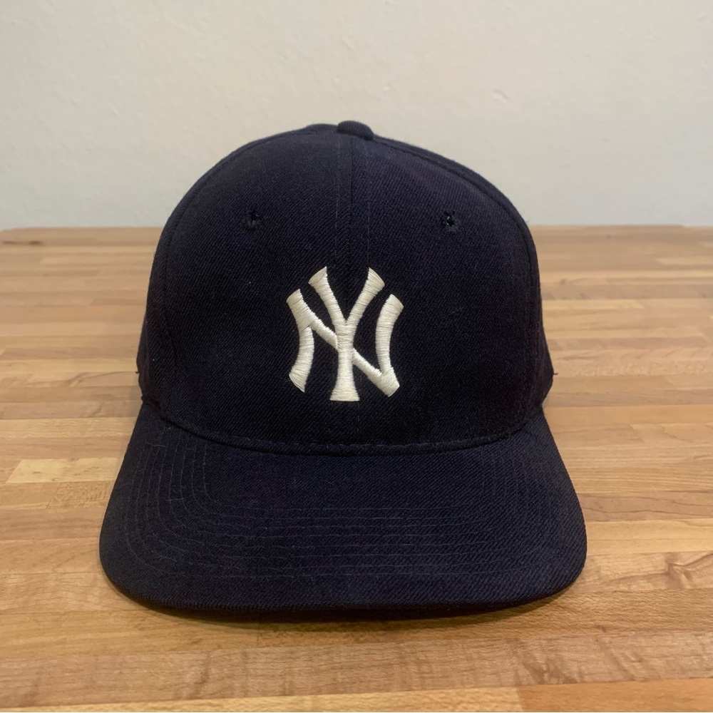 Vintage MLB Sports Specialties Pro Model 100% Wool Hat Yankees Plain Logo 7 3/8